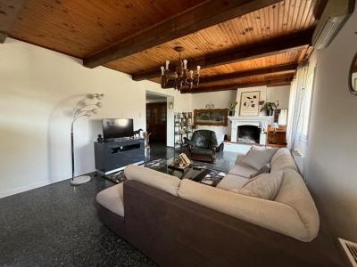 For sale Saint-mitre-les-remparts 5 rooms 111 m2 Bouches du Rhone (13920) photo 3
