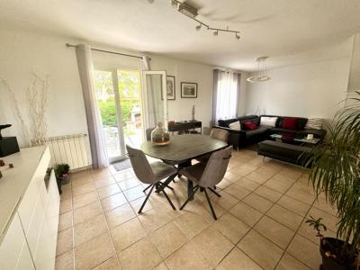 For sale Istres 4 rooms 85 m2 Bouches du Rhone (13800) photo 3