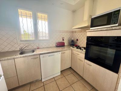 For sale Istres 4 rooms 85 m2 Bouches du Rhone (13800) photo 4