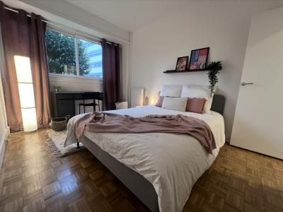 For rent Courbevoie 6 rooms 20 m2 Hauts de Seine (92400) photo 0