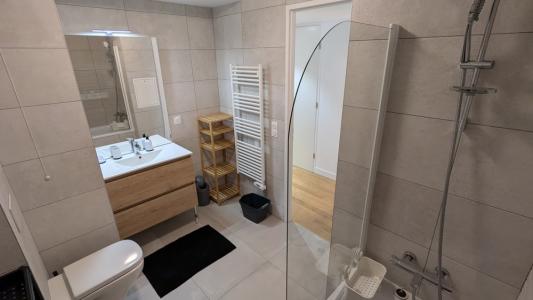 For rent Clichy 6 rooms 18 m2 Hauts de Seine (92110) photo 2