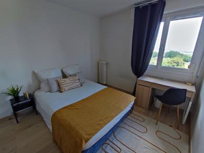 For rent Paris-19eme-arrondissement 5 rooms 17 m2 Paris (75019) photo 0