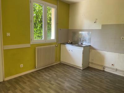 For sale Sable-sur-sarthe 4 rooms 100 m2 Sarthe (72300) photo 2