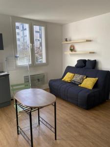 For rent Lyon-7eme-arrondissement 1 room 20 m2 Rhone (69007) photo 0