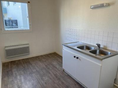 For sale Nantes 2 rooms 48 m2 Loire atlantique (44200) photo 2