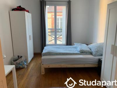 For rent Courbevoie 1 room 15 m2 Hauts de Seine (92400) photo 2