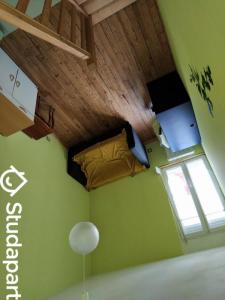 Louer Appartement 14 m2 Rochelle