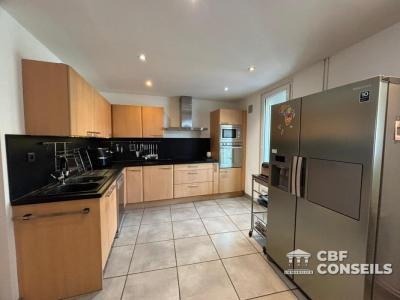 For sale Mozac 7 rooms 160 m2 Puy de dome (63200) photo 2