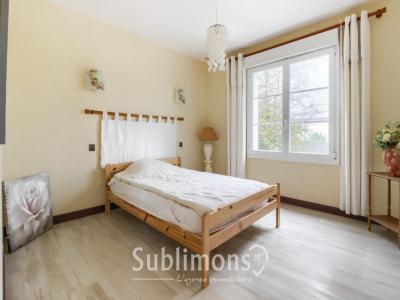 For sale Vannes 6 rooms 128 m2 Morbihan (56000) photo 3