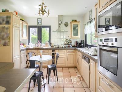 For sale Arradon 8 rooms 189 m2 Morbihan (56610) photo 2