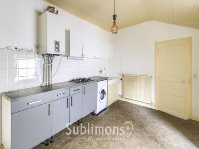 For sale Port-louis 4 rooms 106 m2 Morbihan (56290) photo 3