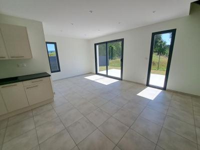 For rent Sainte-livrade-sur-lot 4 rooms 92 m2 Lot et garonne (47110) photo 4