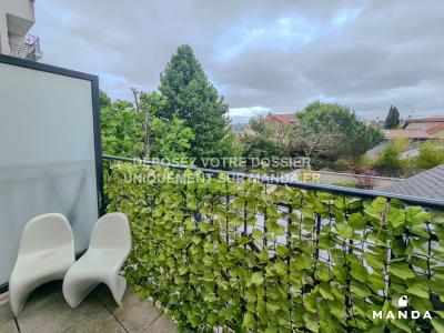 For rent Puteaux 3 rooms 67 m2 Hauts de Seine (92800) photo 0