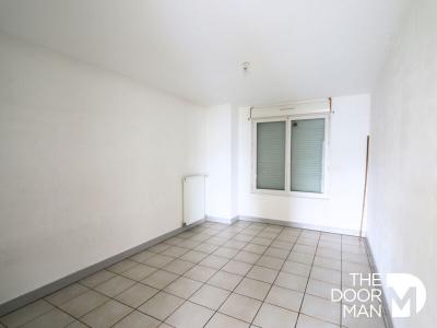 For sale Bourges 3 rooms 77 m2 Cher (18000) photo 2