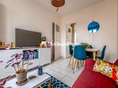 For sale Paris-18eme-arrondissement 2 rooms 37 m2 Paris (75018) photo 0