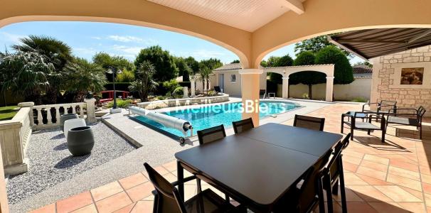 For sale Saintes 5 rooms 152 m2 Charente maritime (17100) photo 1