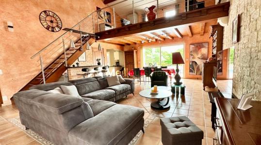 For sale Saintes 5 rooms 152 m2 Charente maritime (17100) photo 2