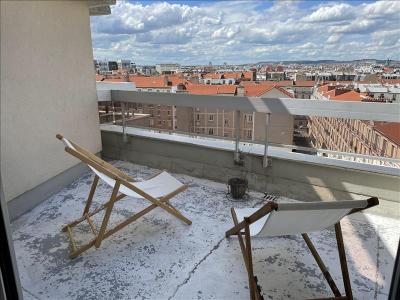 For rent Courbevoie 3 rooms 54 m2 Hauts de Seine (92400) photo 4