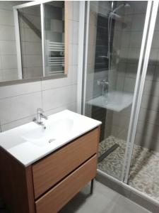 For rent Laruscade 3 rooms 76 m2 Gironde (33620) photo 2