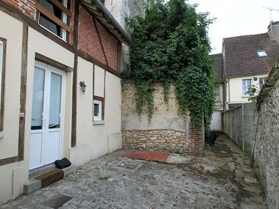 For rent 2 rooms 31 m2 Oise (60600) photo 1