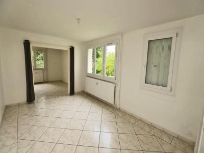 For rent PRINCIPAL 2 rooms 42 m2 Oise (60600) photo 2