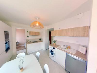For rent Lyon-8eme-arrondissement 5 rooms 76 m2 Rhone (69008) photo 1