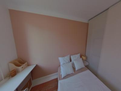 For rent Lyon-8eme-arrondissement 5 rooms 76 m2 Rhone (69008) photo 2