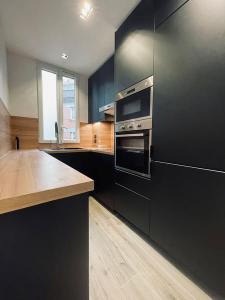 For rent Paris-17eme-arrondissement 2 rooms 45 m2 Paris (75017) photo 2