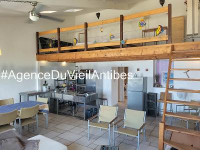 For rent Antibes VIEIL ANTIBES 3 rooms 84 m2 Alpes Maritimes (06600) photo 2