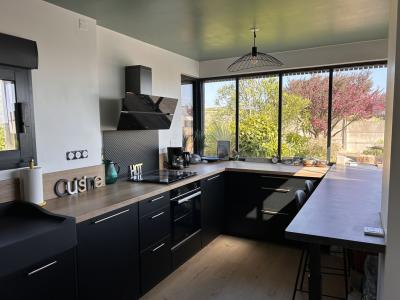 For sale CENTRE VILLE 6 rooms 113 m2 Cotes d'armor (22700) photo 2