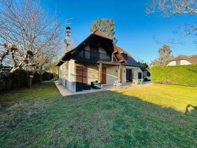 For sale 6 rooms 140 m2 Pyrenees atlantiques (64320) photo 1