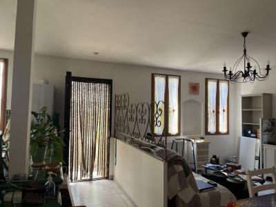 For sale SAINT JROME 4 rooms 85 m2 Bouches du Rhone (13013) photo 4