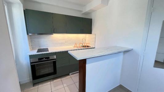 For rent Plailly 1 room 22 m2 Oise (60128) photo 2