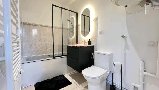 For rent Plailly 1 room 22 m2 Oise (60128) photo 4