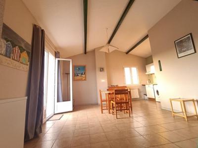 For sale Royan 2 rooms 41 m2 Charente maritime (17200) photo 2