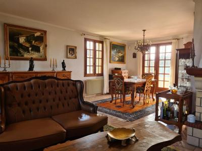 For sale Saintes 5 rooms 117 m2 Charente maritime (17100) photo 4
