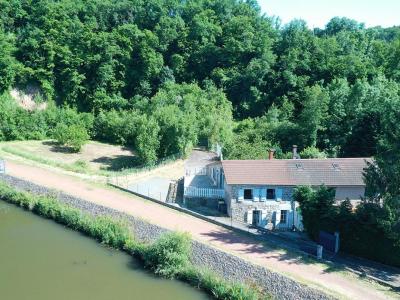 For sale Saint-symphorien-de-lay 5 rooms 122 m2 Loire (42470) photo 1