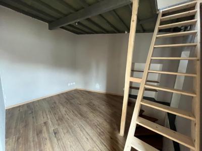 For sale Neronde 3 rooms 45 m2 Loire (42510) photo 3