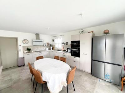 For sale Saint-simeon-de-bressieux 4 rooms 81 m2 Isere (38870) photo 2