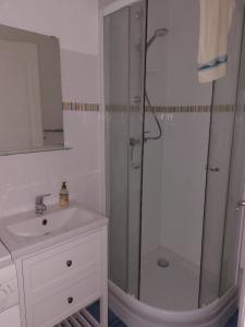 For rent Pommiers 1 room 35 m2 Rhone (69480) photo 4