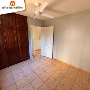 For rent Saint-pierre 3 rooms 59 m2 Reunion (97410) photo 3
