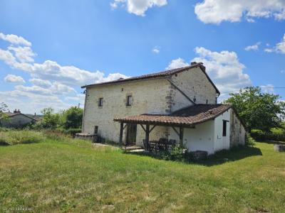 For sale Saint-claud 5 rooms 135 m2 Charente (16450) photo 3