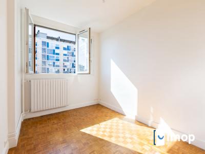 For sale Paris-20eme-arrondissement 4 rooms 64 m2 Paris (75020) photo 3