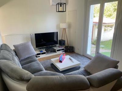 For rent Fleury-les-aubrais 1 room 35 m2 Loiret (45400) photo 2