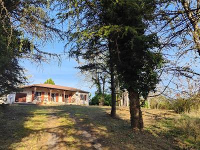 For sale Trentels 4 rooms 135 m2 Lot et garonne (47140) photo 3