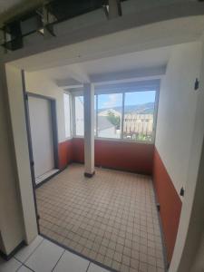 Louer Appartement Saint-denis 753 euros