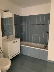 For rent Rouret 2 rooms 41 m2 Alpes Maritimes (06650) photo 4