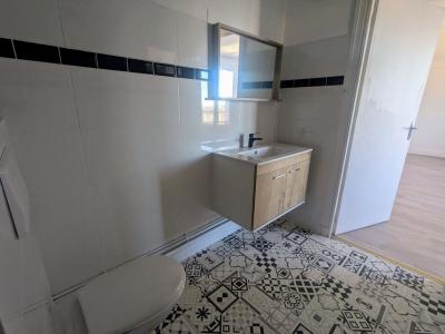 For sale PROCHE CENTRE VILLAGE 2 rooms 52 m2 Pyrenees orientales (66400) photo 3