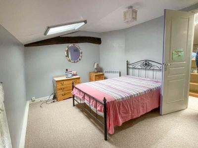 For sale 6 rooms 135 m2 Deux sevres (79110) photo 4