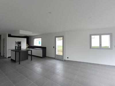For sale Arces 4 rooms 107 m2 Charente maritime (17120) photo 2